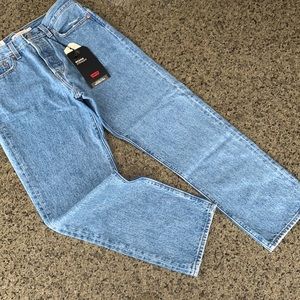 Levi’s Wedgie Straight Jeans